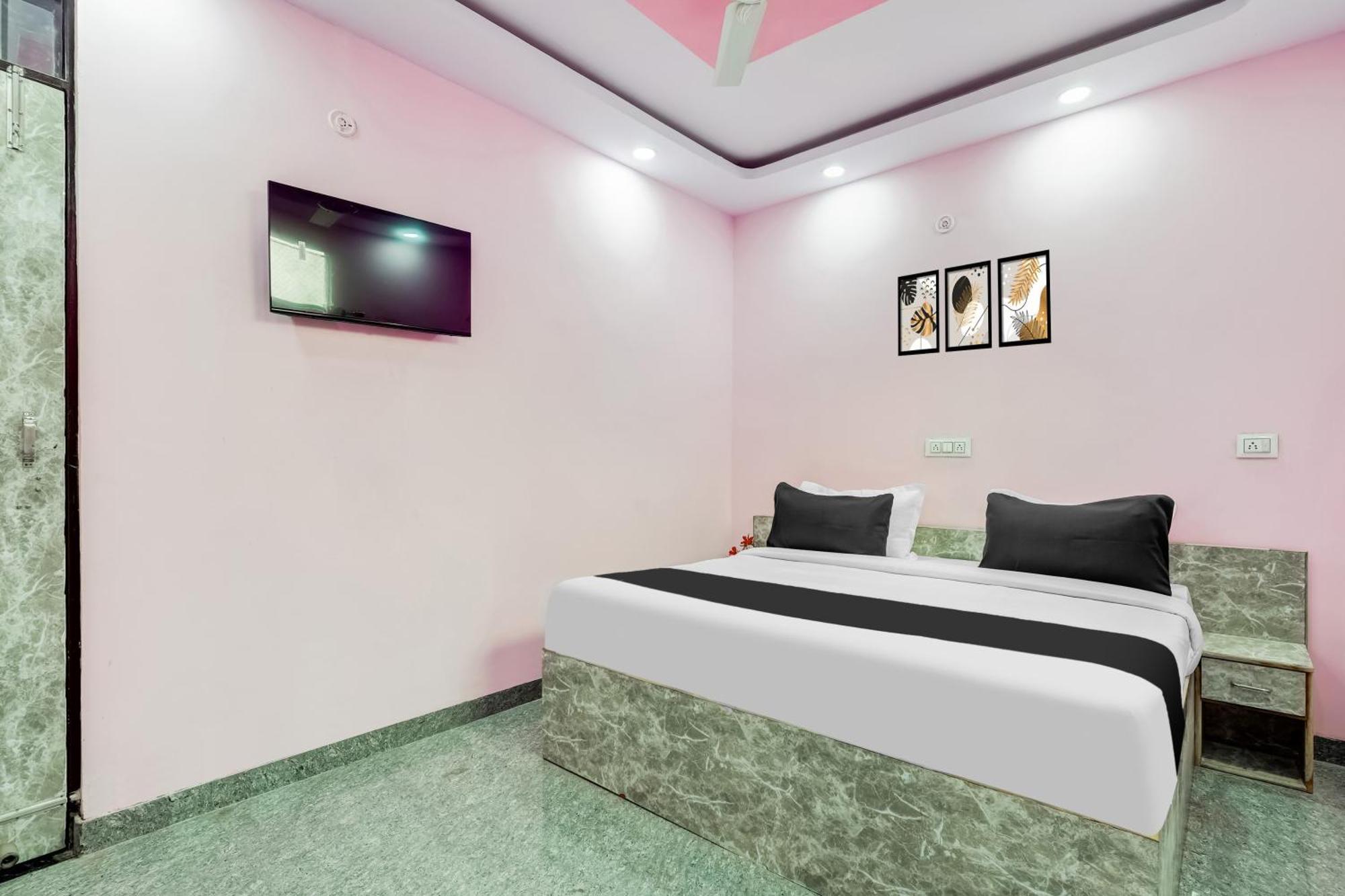 Hotel O Govind Residency Yeni Delhi Dış mekan fotoğraf